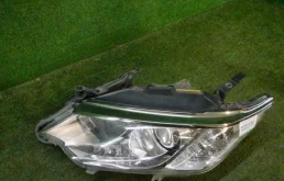 Фара левая для Toyota Camry 2017 года на фотографиях
