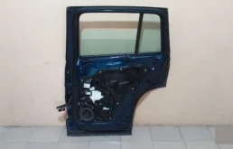 Дверь задняя правая для Volkswagen Tiguan 2007 года на фотографиях