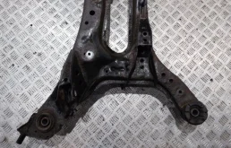 Задний подрамник для Nissan Teana 2012 года на фотографиях