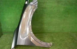 Крыло правое для Mazda CX 5 2018 года на фотографиях