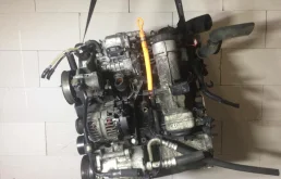 Двигатель для Skoda Octavia 1996 года на фотографиях