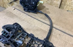 Центральный замок для Volkswagen Passat 2005 года на фотографиях