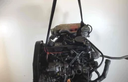 Двигатель без навесного для Volkswagen Caddy 1996 года на фотографиях