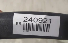 Молдинг переднего бампера правый для Toyota RAV4 2018 года на фотографиях