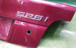 Крышка багажника для BMW 5er 2002 года на фотографиях