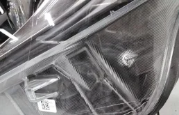 Фара левая для Mercedes-Benz Vito 2015 года на фотографиях