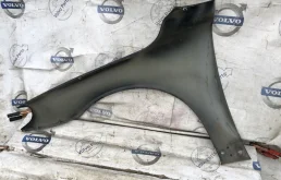 Крыло правое для Volvo S80 2009 года на фотографиях