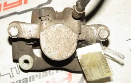 Суппорт задний левый для Toyota Avensis на фотографиях