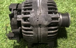 Генератор для Audi A4 2007 года на фотографиях