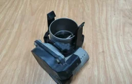 Дроссельная заслонка для Volkswagen Passat 2014 года на фотографиях