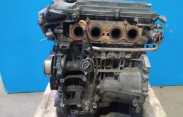 Двигатель без навесного для Toyota Camry 2001 года на фотографиях