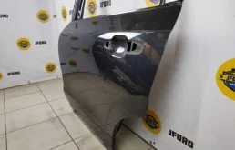 Дверь задняя левая для Volvo XC90 2017 года на фотографиях