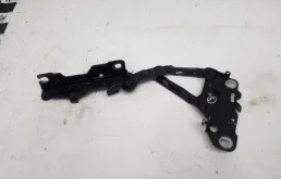 Петля капота правая для BMW X3 2019 года на фотографиях