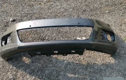 Бампер для Volkswagen Tiguan 2012 года на фотографиях