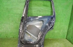 Дверь задняя правая для BMW X3 2021 года на фотографиях