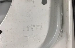 Дверь задняя правая для Mercedes-Benz C class 2010 года на фотографиях