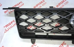 Решетка радиатора для Nissan X-Trail 2001 года на фотографиях