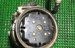 Компрессор кондиционера для Audi A6 2001 года на фотографиях