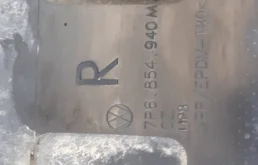 Молдинг двери передний правый для Volkswagen Touareg 2006 года на фотографиях