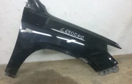 Крылья для Toyota Land Cruiser 1999 года на фотографиях