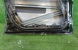 Дверь передняя левая для Mercedes-Benz GLK class 2010 года на фотографиях