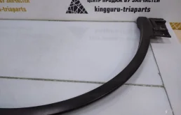 Расширитель арок задний правый для Volkswagen Touareg 2015 года на фотографиях