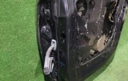 Дверь задняя правая для BMW 5er 2007 года на фотографиях