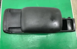 Крышка подлокотника для Subaru Forester на фотографиях