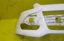 Бампер для Ford Kuga 2008 года на фотографиях