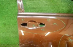 Дверь передняя правая для Toyota RAV4 2014 года на фотографиях