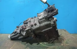 Раздатка для Mitsubishi Pajero 1998 года на фотографиях