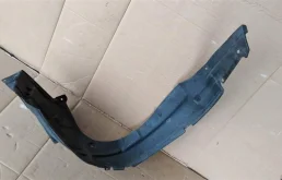 Подкрылок передний правый для Suzuki Grand Vitara 2011 года на фотографиях