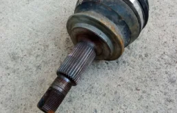 Привод передний левый для Toyota RAV4 2018 года на фотографиях