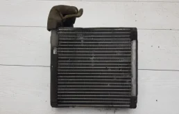 Испаритель кондиционера для Nissan Tiida на фотографиях