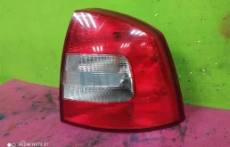 Фонарь правый для Skoda Octavia 2008 года на фотографиях