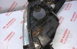 Фара левая для Nissan Teana 2010 года на фотографиях