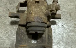 Суппорт задний левый для Audi A4 на фотографиях