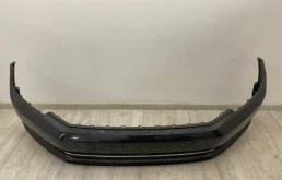 Бампер для Volkswagen Passat 2020 года на фотографиях