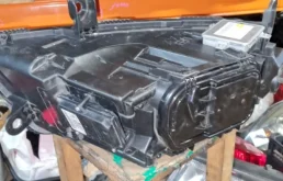 Фара левая для Audi A6 2008 года на фотографиях