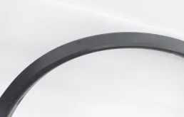 Молдинг крыла передний левый для Nissan X-Trail 2022 года на фотографиях