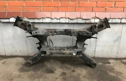 Задняя балка для Nissan Murano 2015 года на фотографиях