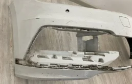 Бампер для Volkswagen Passat 2020 года на фотографиях