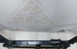 Панель радиатора (телевизор) для Hyundai Tucson 2008 года на фотографиях