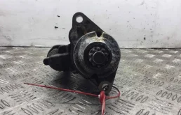 Стартер для Volkswagen Passat 2005 года на фотографиях