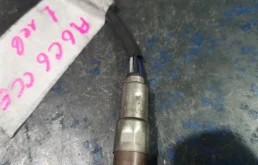 Лямбда-зонд (верхний) для Audi A6 на фотографиях