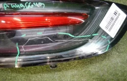 Фонарь внешний правый для Porsche Macan 2018 года на фотографиях