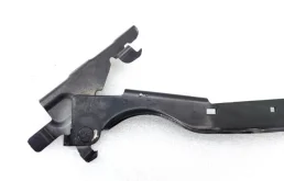 Петля капота левая для Infiniti QX 2013 года на фотографиях