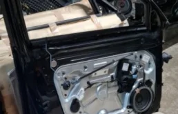 Дверь передняя левая для Volvo S40 2012 года на фотографиях