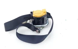 Ремень безопасности передний правый для Nissan X-Trail 2014 года на фотографиях