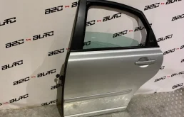 Дверь задняя левая для Volvo S40 2012 года на фотографиях